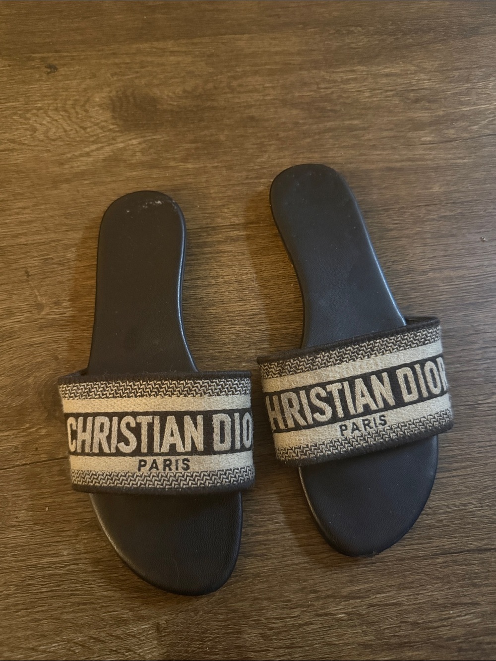 WOMEN’S DIOR SANDALS SLIDES SIZE 38